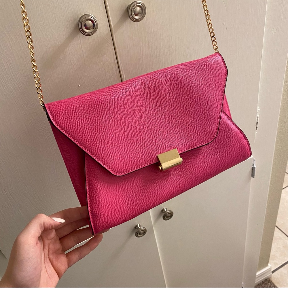 NWOT purse w/ gold chain